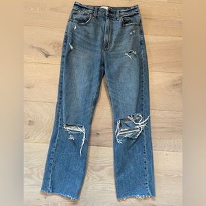 A&F Ultra High Rise Ankle Straight Jeans - Size 27/4R